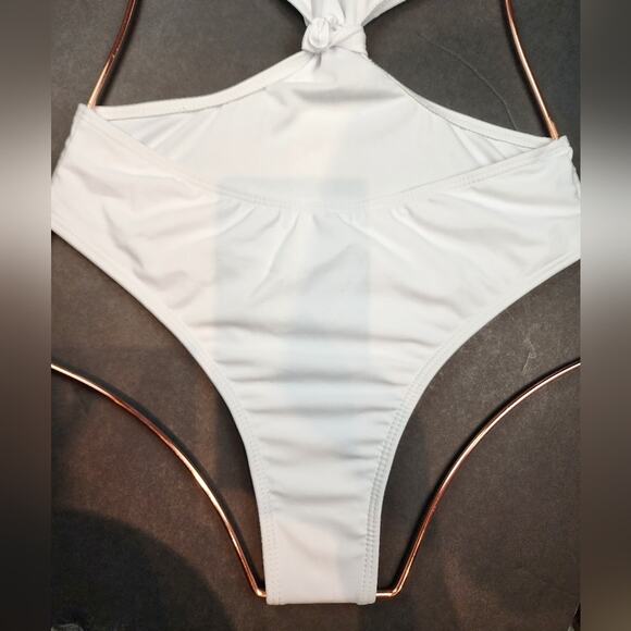 Sexy White Monokini One Piece Swimsuit Bikini Cutout Womens Size S - Picture 6 of 7